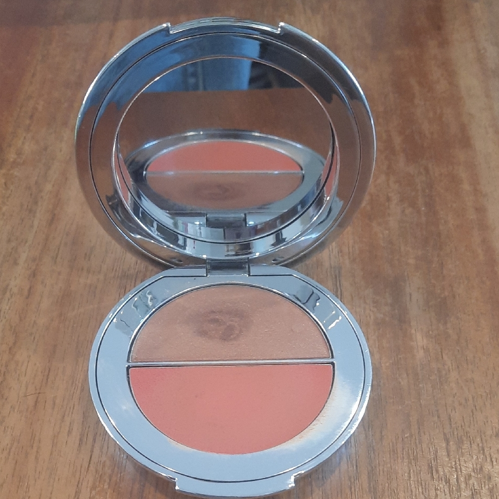Isamaya Blush And Highlighter